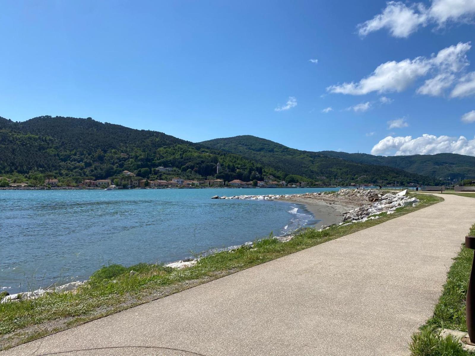 Babanhouse Fiumaretta 250M Dalla Spiaggia Διαμέρισμα Fiumaretta di Ameglia Εξωτερικό φωτογραφία